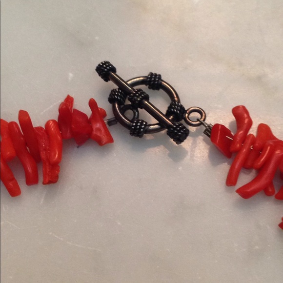 VINTAGE 1970s Genuine Red Branch Coral Necklace - Picture 5 of 5